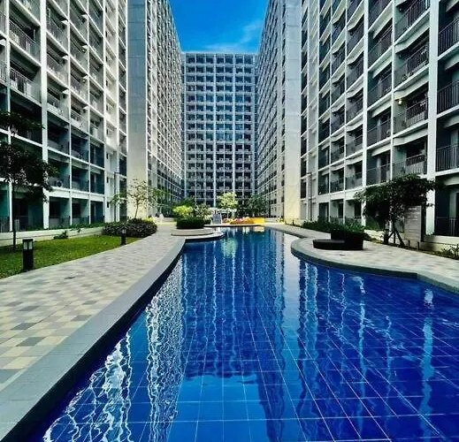 Skyia's Pod A Premier At Shore 2 Residences Apartment Manila